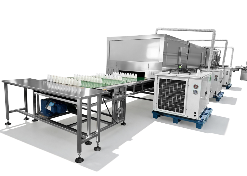 Máquina de enchimento e tampa de garrafas de formas irregulares